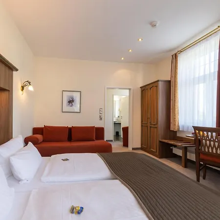 Schoengarten Garni 3*