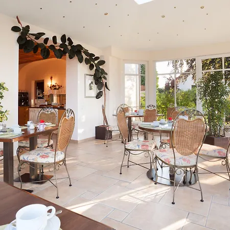 Schoengarten Garni 3* Lindau (Bodensee)