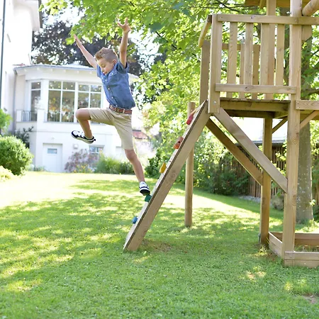 Schoengarten Garni Hotel