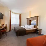 Schoengarten Garni 3* Λιντάου